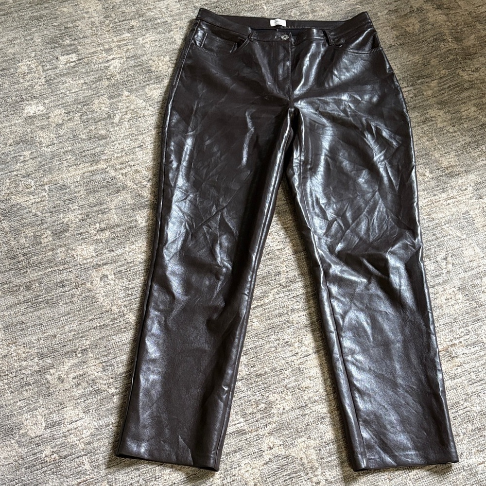 Wilfred - Aritzia - Dark chocolate Brown faux Leather Pants - size 12